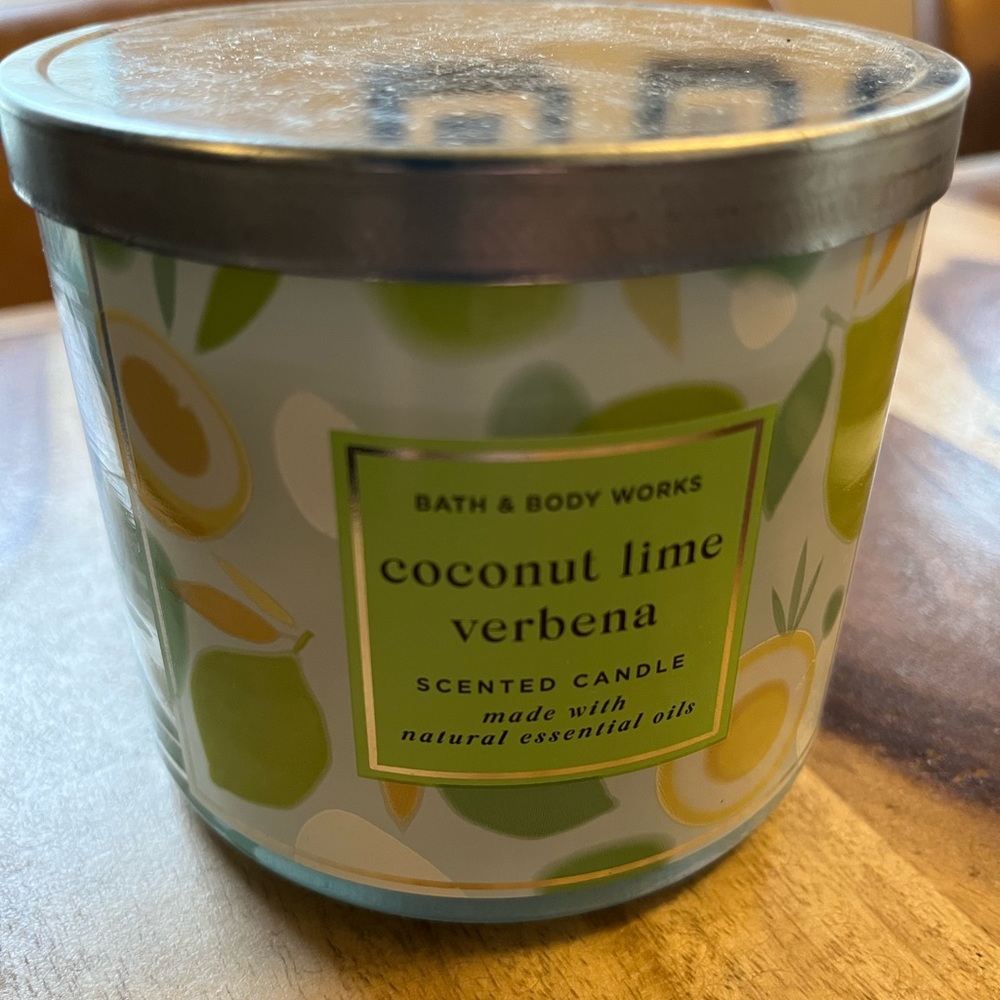 Coconut Lime Verbena 3-Wick (discontinued Bath & Body With scent)